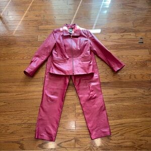 VTG Bubble Gum Pink Leather 2 Piece Set. 
Brand: Metro Styles 
Top: size 14.